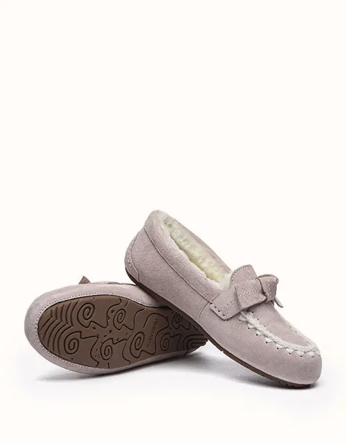 EVERAU® Woven Moccasins